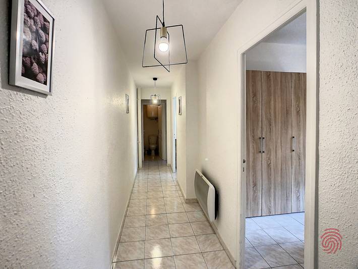 Apartamento entero, Apartamento F3 con WiFi a 50m del centro y las termas, ¡Mascotas bienvenidas! in Lamalou-les-Bains, Region de Béziers
