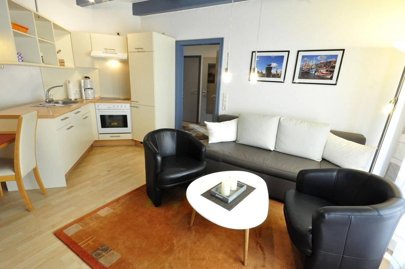 Ganze Wohnung, Ferienwohnung Huus vörd Diek Nelkenweg 4 Wohnung 2 in Neuharlingersiel, Nordseeküste