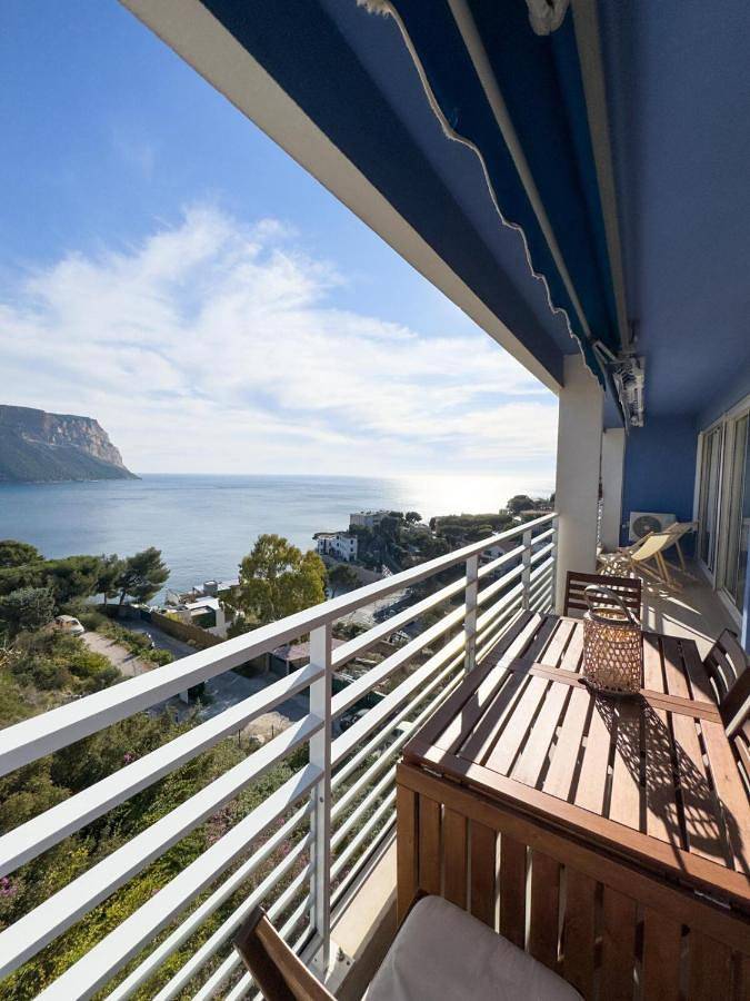 Gîte pour 4 personnes, avec vue et terrasse dans Plage Du Bestouan Cassis - 2