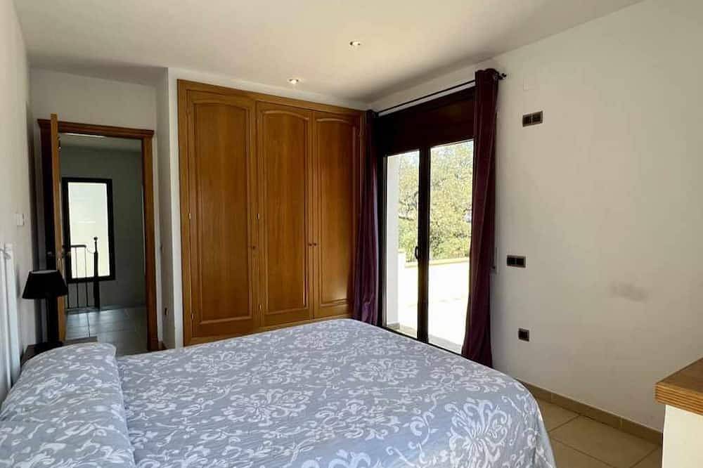 Luxushaus in Judibar mit Pool, Whirlpool, Terrassen mit Grill in Calonge, Costa Brava