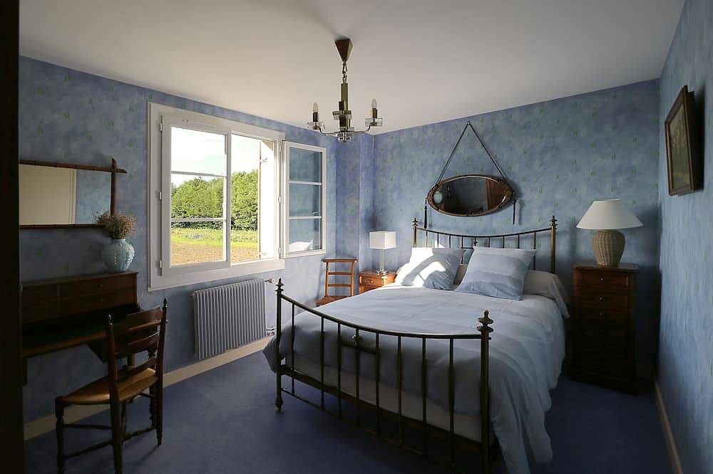 Zwischen Weinstraße und Morvan, geräumiges Ferienhaus mit Pool, deal zum Treffen in Autun, Autun und Umgebung