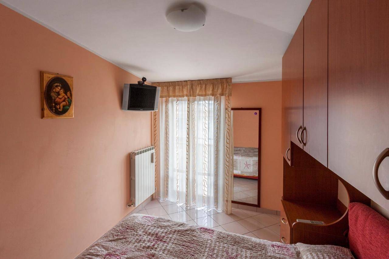 Ganze Wohnung, Palazzo Giallo in Alba Beach, Alba Adriatica
