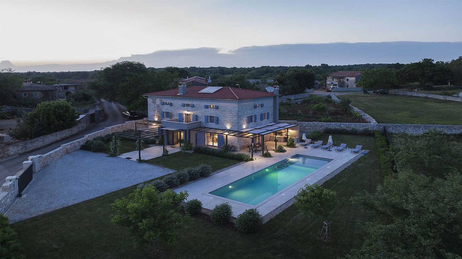 Villa voor 8 personen met terras in Tinjan, Centraal Istrië