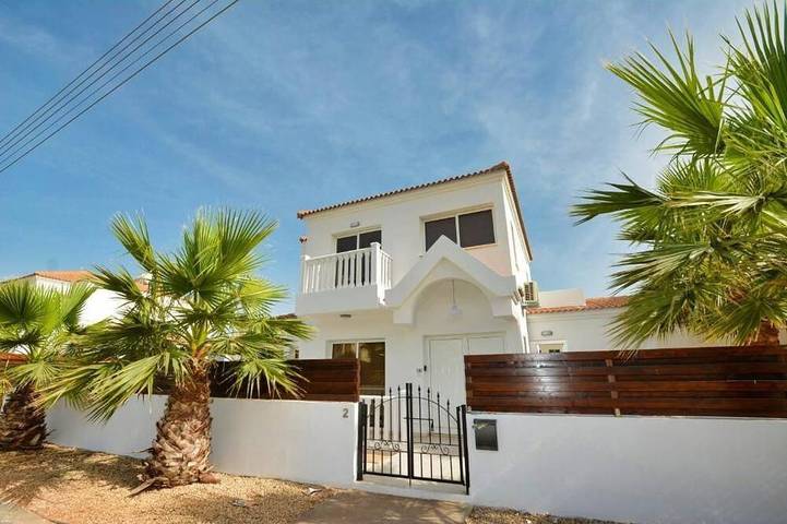 Holiday rental for 8 people, with garden in Nissi Beach
