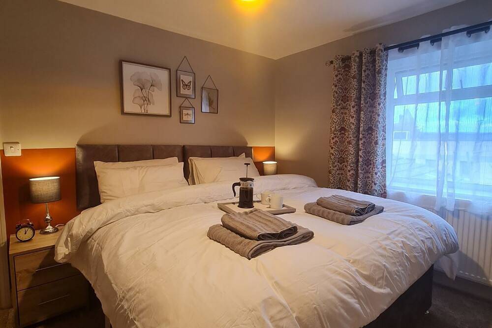 Beautiful Ilkley cottage sleeps 8 - pet friendly in Ilkley, West Yorkshire