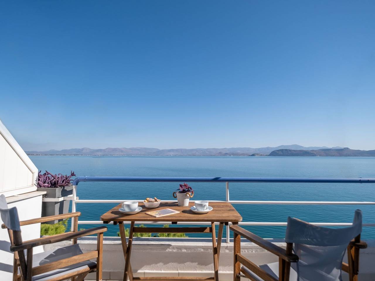 Ganze Wohnung, Appartement mit atemberaubendem Ausblick in Kiveri in Xiropigado, Kynouria