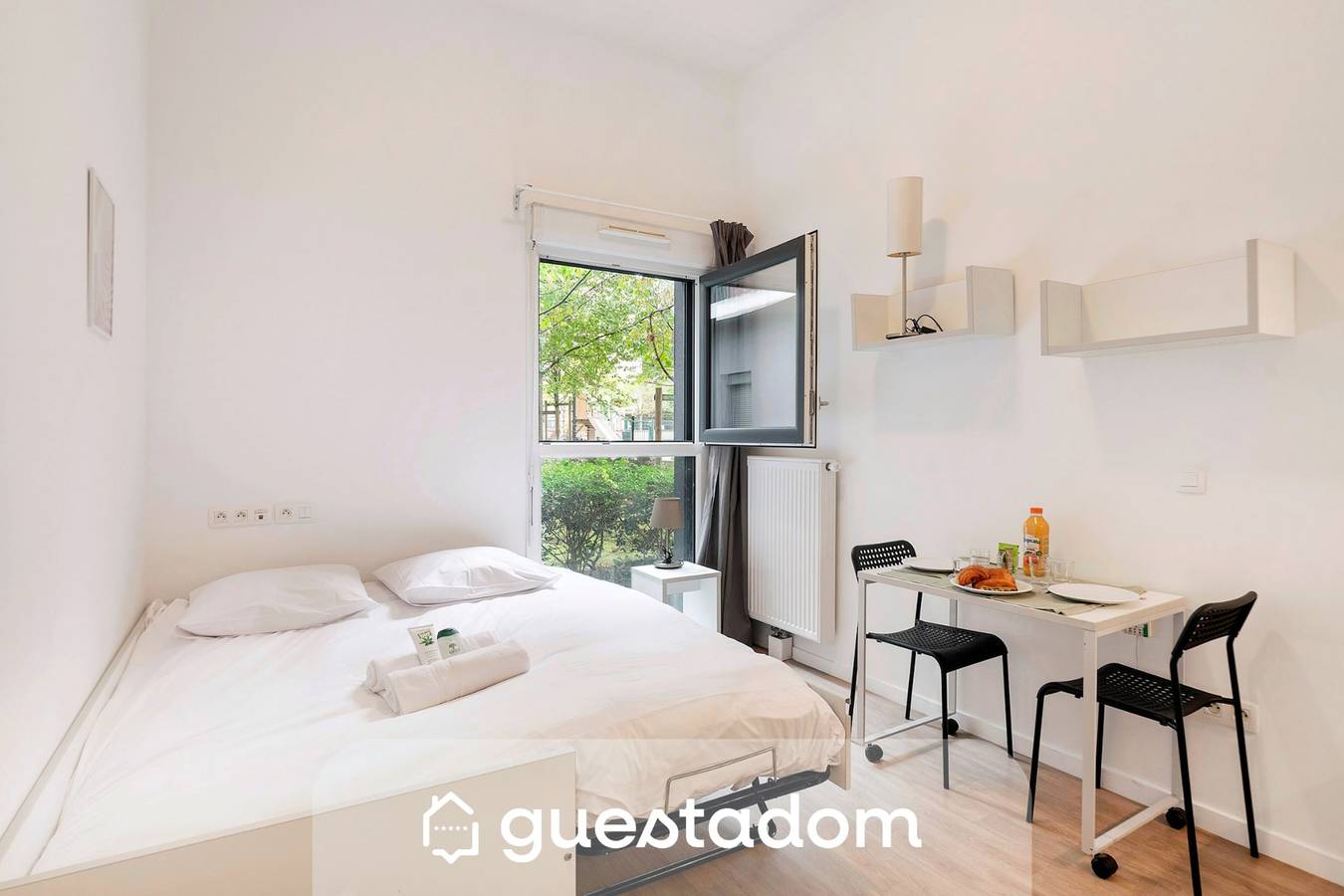 Studio entier, 2 - Palaiseau - Wifi - Proche Rer in Palaiseau, Essonne