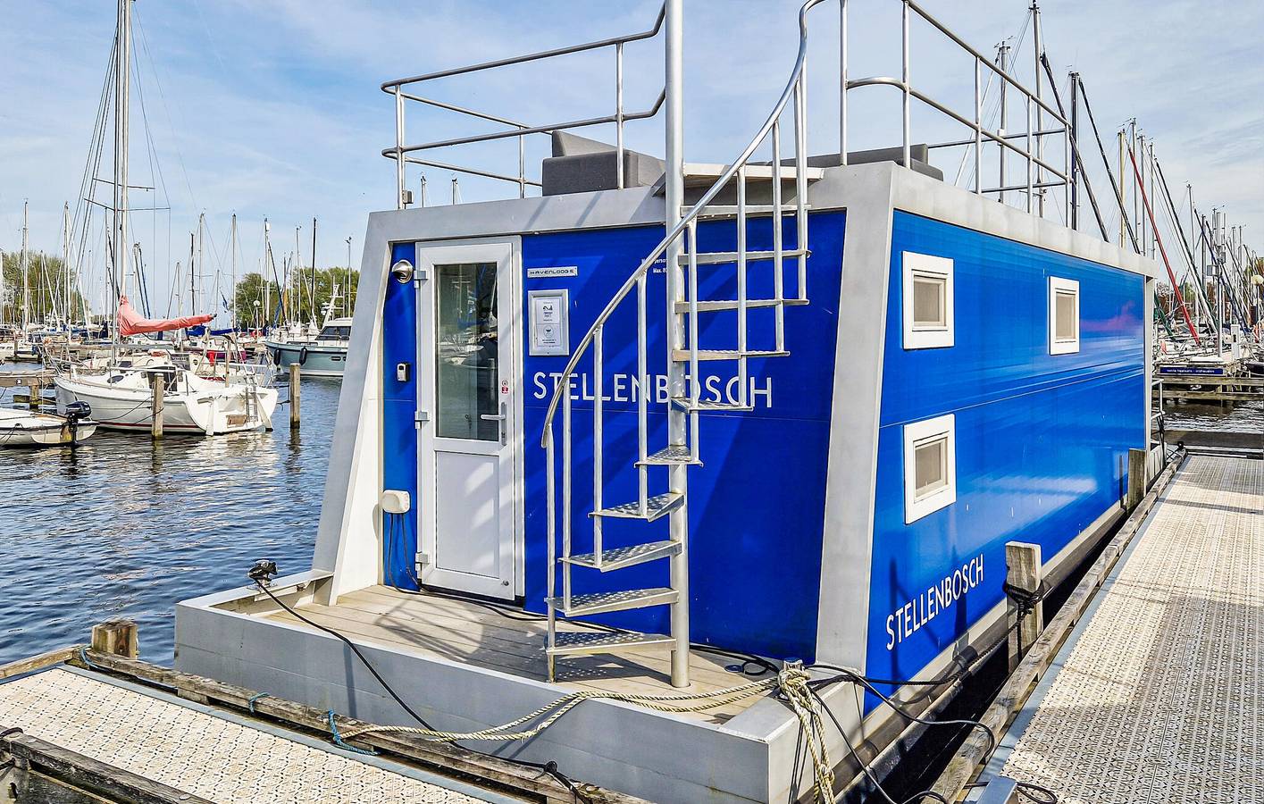 Hausboot für 6 Personen mit Ausblick in Naarden, Nordholland