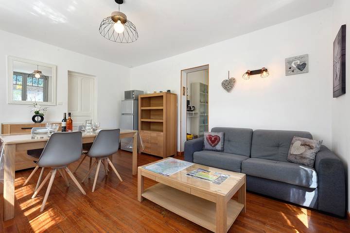 Apartamento entero, Apartamento « Gîte de l'isard »: vistas a la montaña, jardín privado y Wi-Fi in Pierrefitte-Nestalas, Parque nacional de los Pirineos