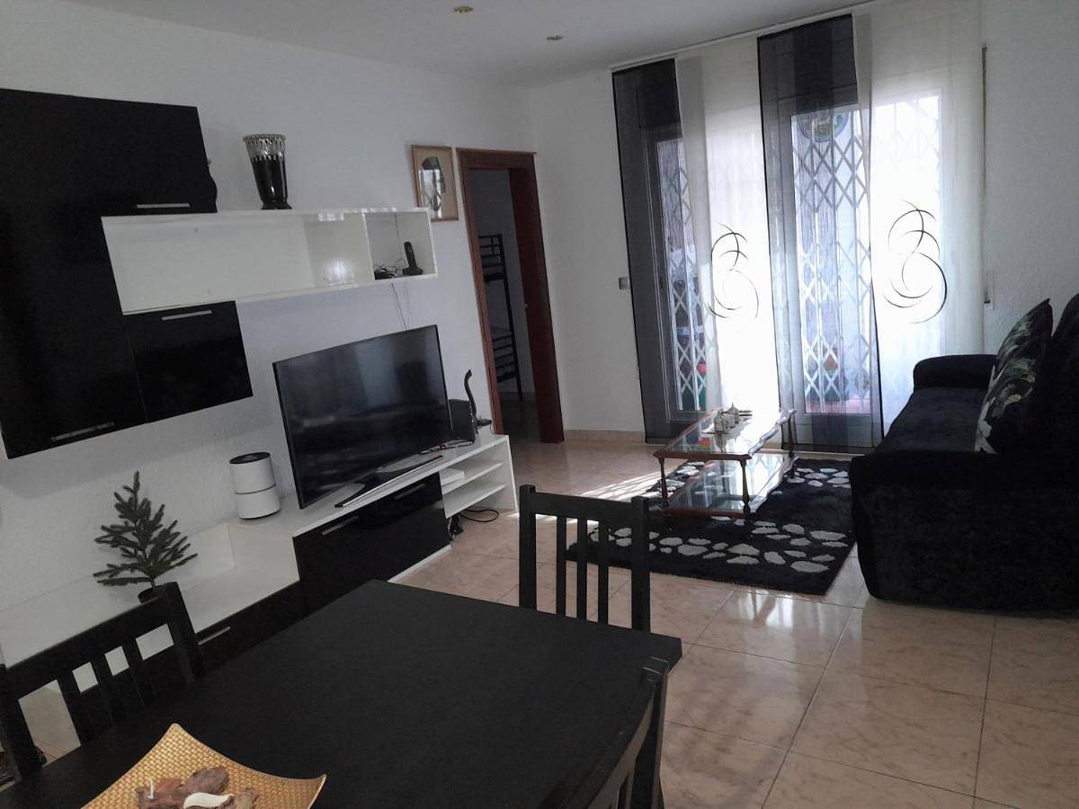 Apartamento entero, Three-Bedroom Apartment in El Prat de Llobregat, Bajo Llobregat