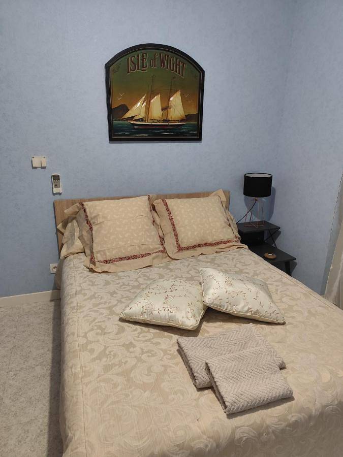 Gîte pour 3 personnes, avec terrasse et vue, animaux acceptés dans Office De Tourisme De Bourbon Lancy - 3