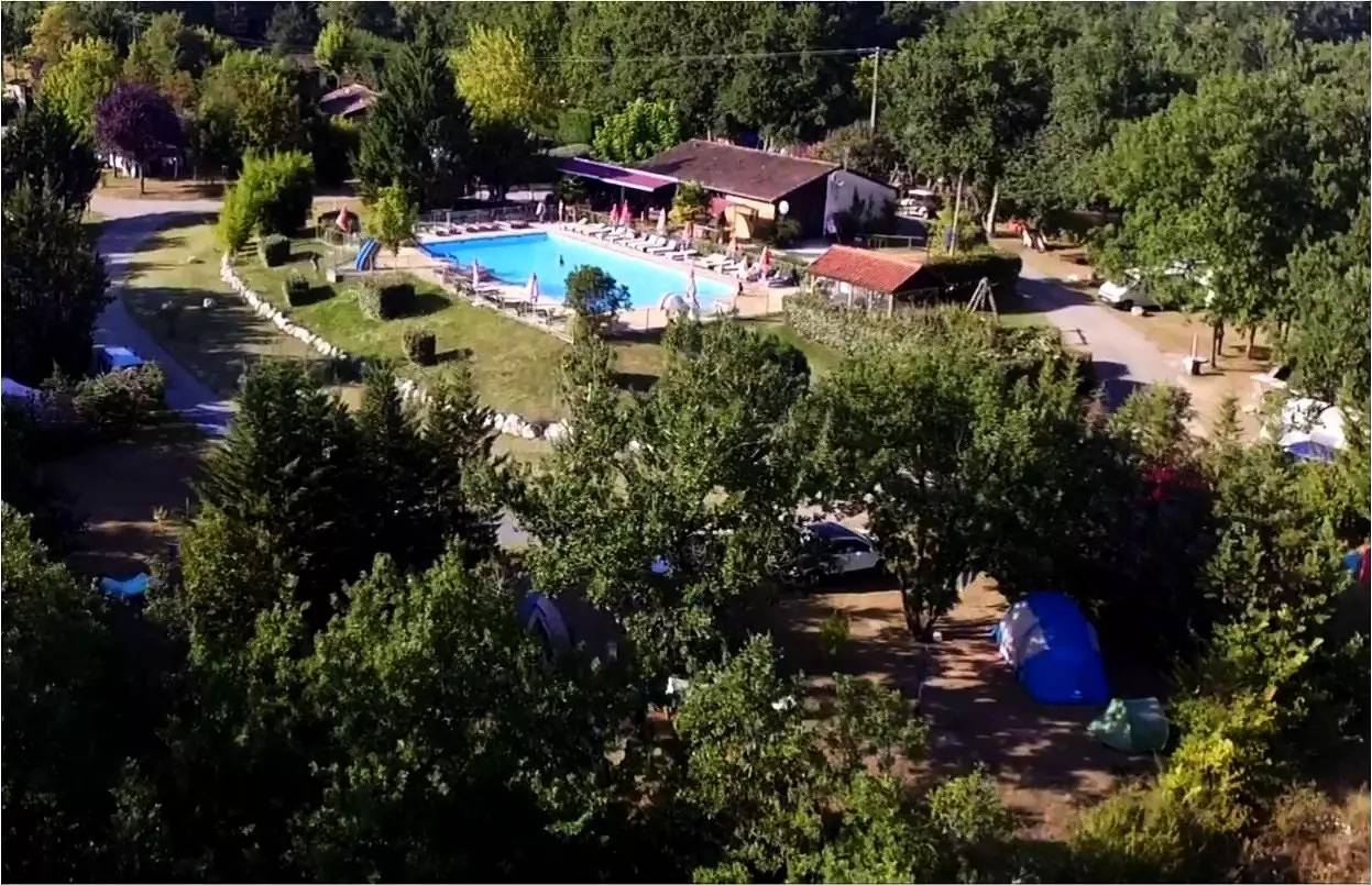 Bungalow 4 personen in Dévillac, Villeneuve-sur-Lot en omgeving