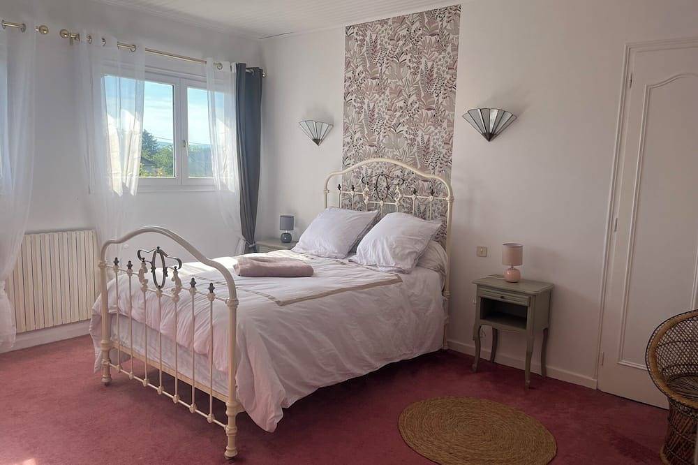 Maison spacieuse au cœur de la Bresse in Sagy, Région de Louhans