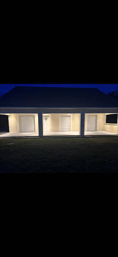 Location de vacances pour 6 personnes, avec vue ainsi que terrasse et jardin à Tracy-sur-Loire