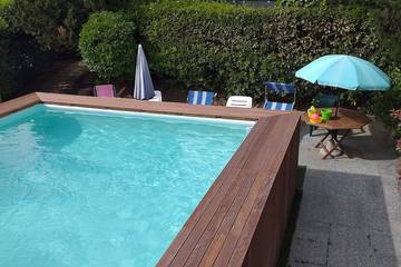 Villa pour 8 personnes, avec piscine ainsi que jardin et balcon, animaux acceptés à Vinci