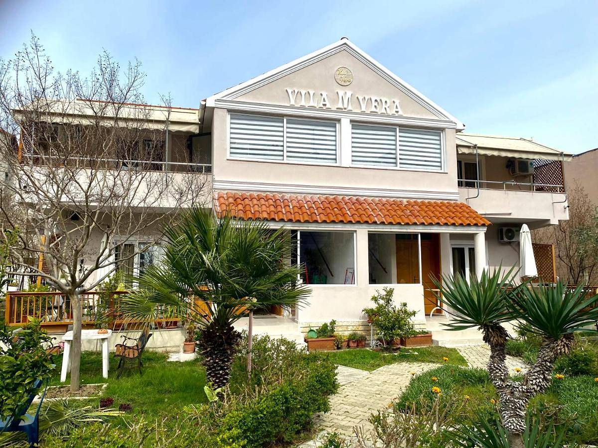 Vila M Vera Rooms with kitchen and Apartments in Durrës, Albanie