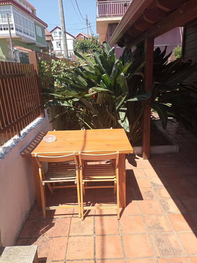 Location de vacances pour 4 personnes, avec Terrasse ainsi que Jardin et Vue à Cangas - 2