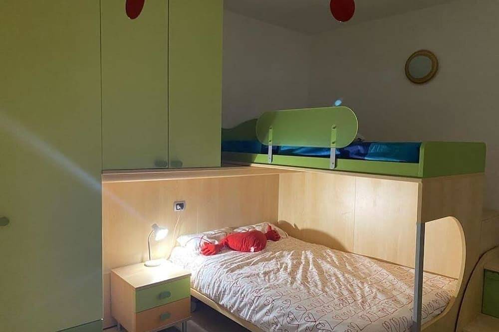 Penthouse with sea view in Trinità d'Agultu e Vignola (Borgo), Trinità d'Agultu e Vignola