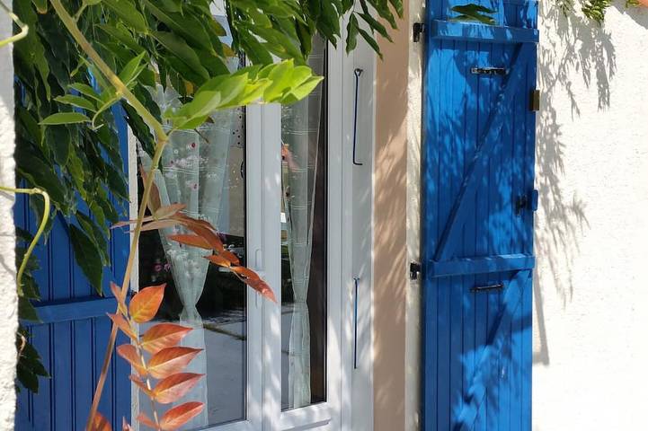 Maison de vacances pour 2 personnes, avec terrasse et jardin, animaux acceptés