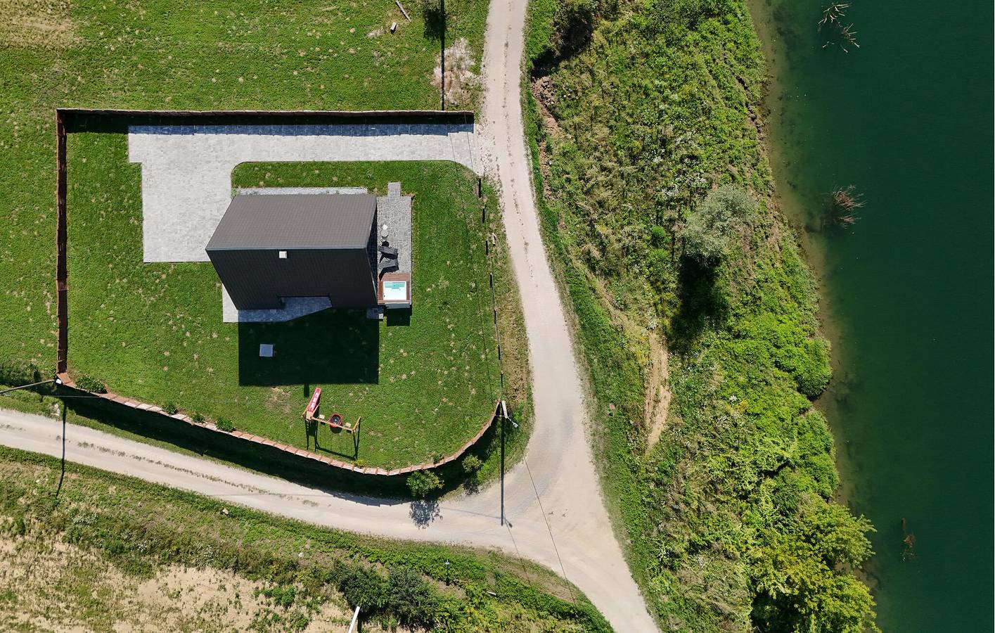 Reizende 1-Zimmer-Wohnung mit Terrasse in der Nähe des Flusses Kupa in Karlovac, Karlovac und Umgebung