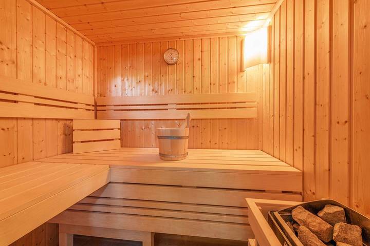 Modernes Ferienhaus im Fischerdorf mit Sauna & Garten – ländlich und ruhig auf Usedom in Zirchow, Usedom