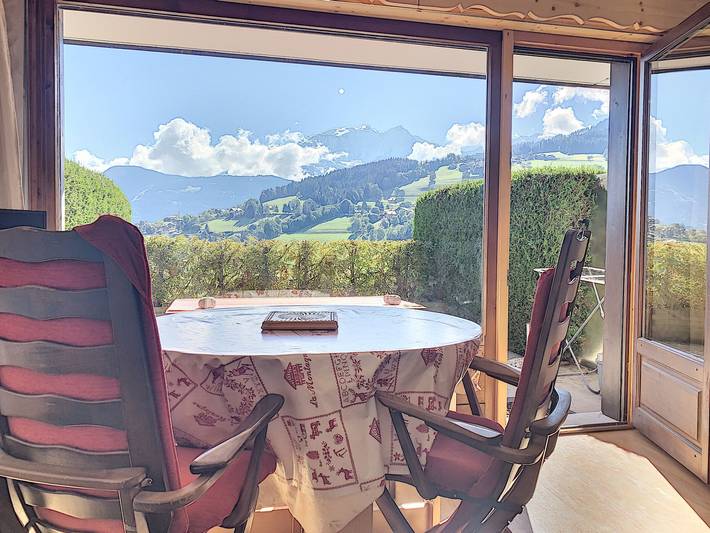 Gîte pour 2 personnes, avec terrasse dans Office De Tourisme De Combloux - 3