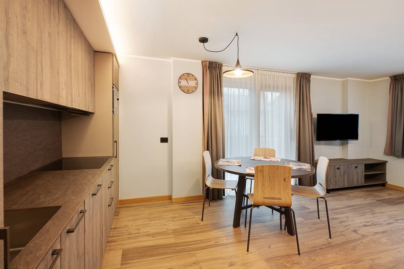 Appartamento intero, Appartamento 'Sun Mountain Planet Suite House' con vista montagne, Wi-Fi e balcone in Livigno (Borgo), Livigno