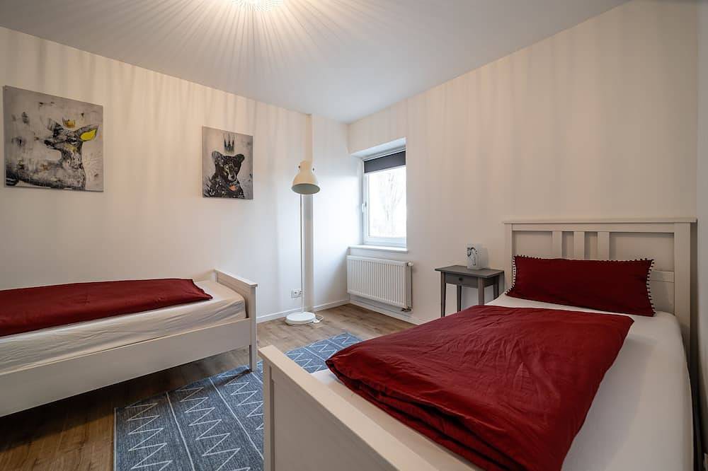 Ebenerdige, moderne Ferienwohnung mit viel Platz für die ganze Familie. in Westerhausen, Thale