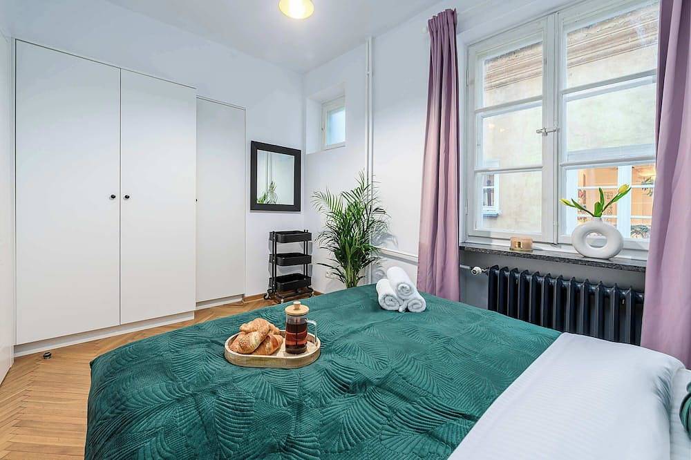 Appartamento intero, Lumina 3-room apart near the Royal Castle in Varsavia Śródmieście, Varsavia