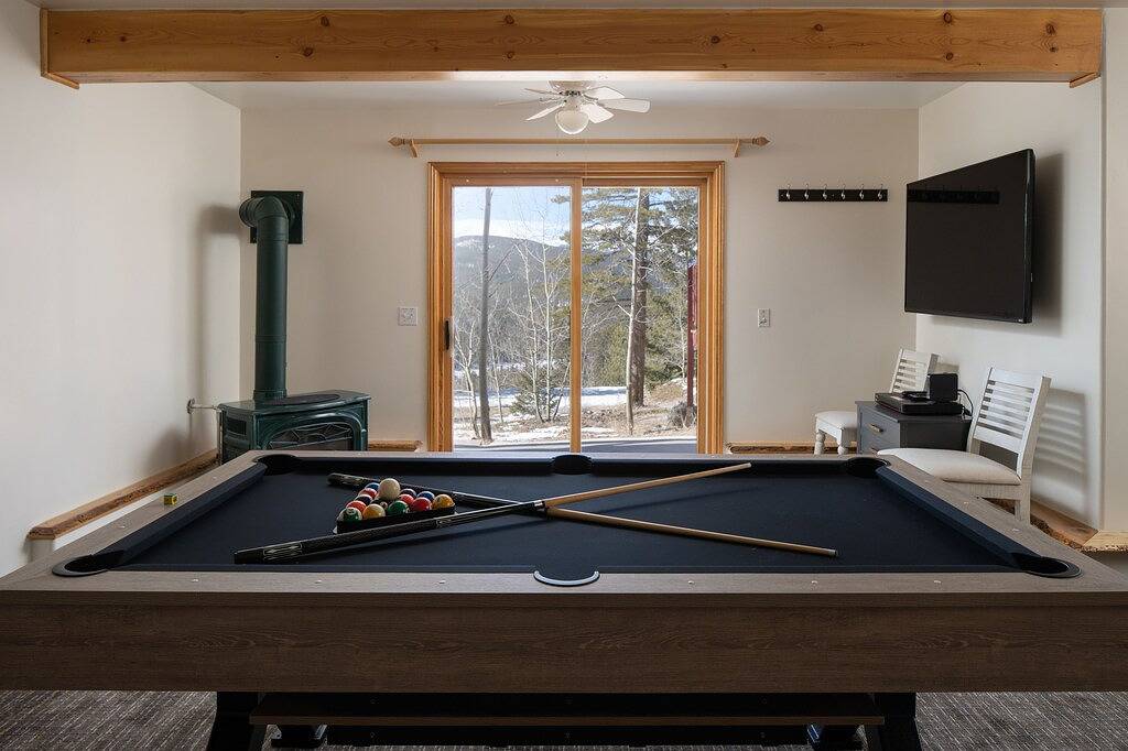 Mountain View Retreat - Epic Views, Pool Table & Garage in Gilpin County