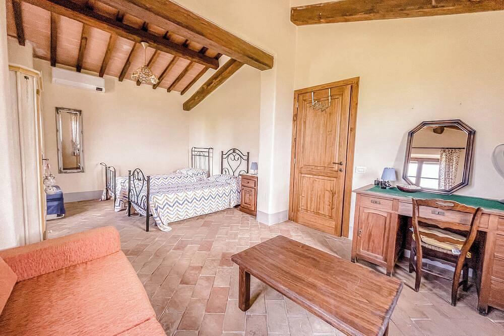 Detached villa with private pool and great panoramic views!! in Montecchio, Provinsen Terni