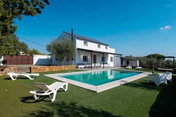 Casa rural para 18 personas, con jardín, Familias con niños en Provincia de Sevilla