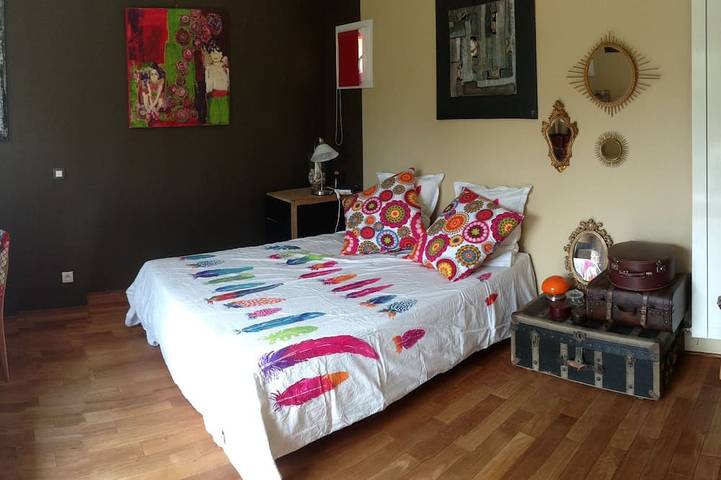 Location de vacances pour 5 personnes, avec sauna et jardin ainsi que jacuzzi et piscine à Cournonsec - 2