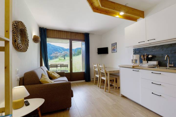 Appartement entier, Maison de vacances 'Les Cimes - Vue Grand Veymont' avec vue sur la montagne et terrasse privée in Gresse-en-Vercors, Parc naturel régional du Vercors
