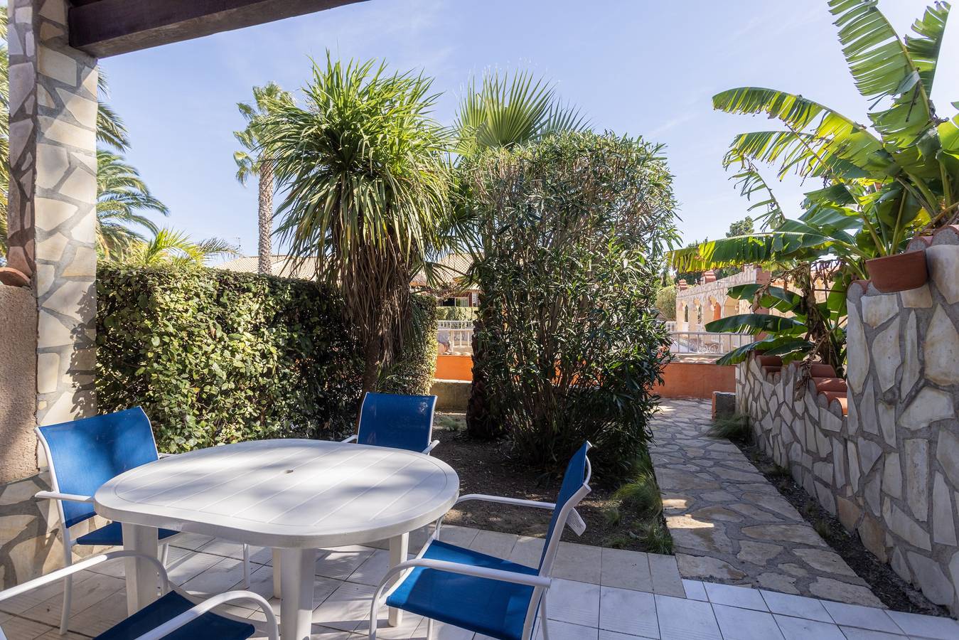 Casa de Vacaciones 'La Capelle 4 Personas 876' con Piscina Compartida, Wi-Fi y Aire Acondicionado in Roquefort-des-Corbières, Costa mediterránea (Francia)