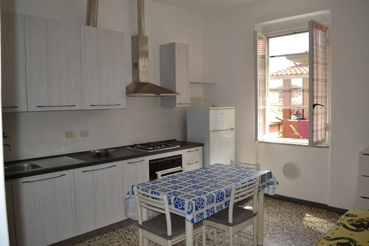 Gîte pour 4 personnes, avec balcon à Fiumaretta di Ameglia - 2