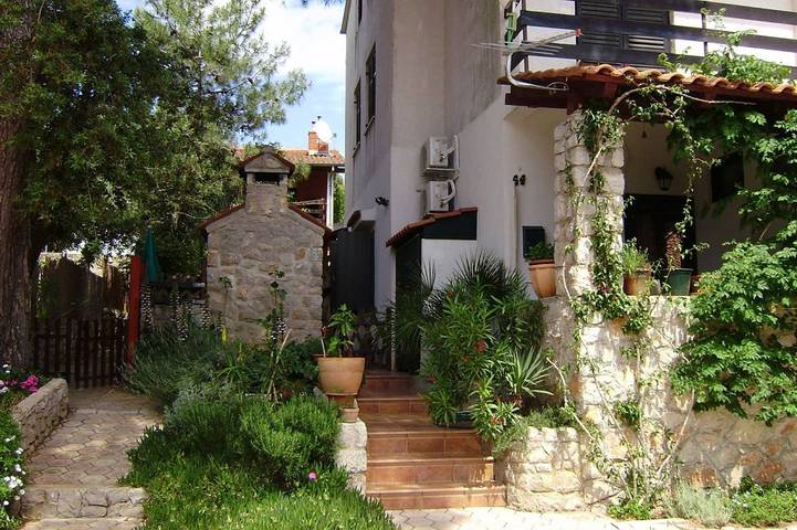 Ganzes Studio, Studioapartment in Mali Lošinj mit Terrasse, Klimaanlage, W-Lan (4913-2) in Mali Lošinj, Aratore