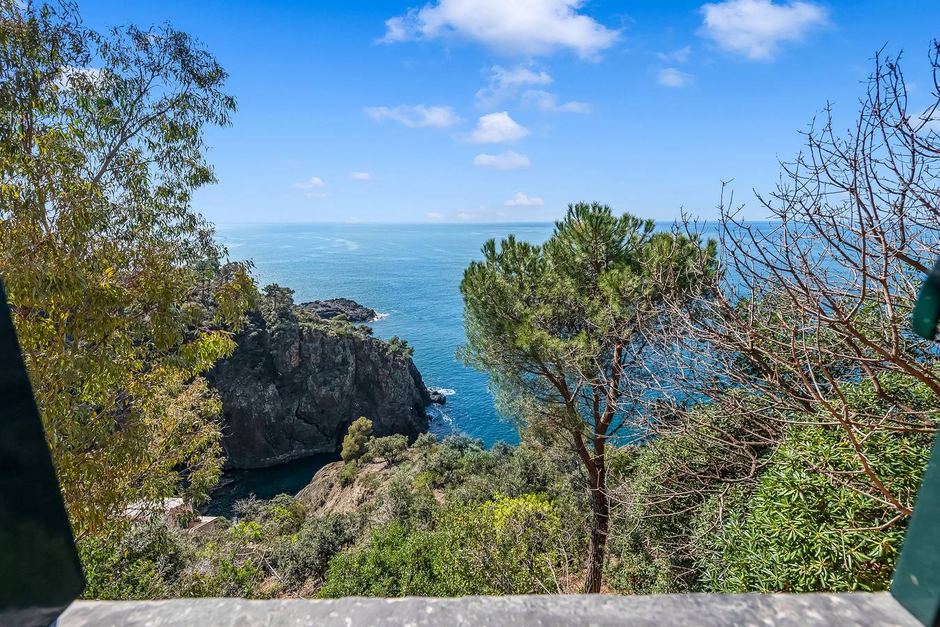 Ganze Wohnung, Gemütliche 130 m² große Wohnung mit Kochnische, 1 km vom Strand von Vallà entfernt in Framura, Riviera di Levante