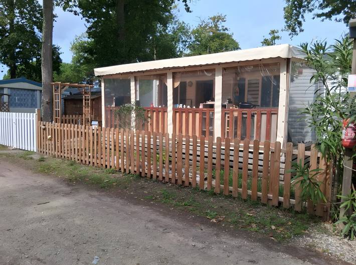 Camping pour 4 personnes, avec jardin et bassin pour enfant en Charente-Maritime - 3