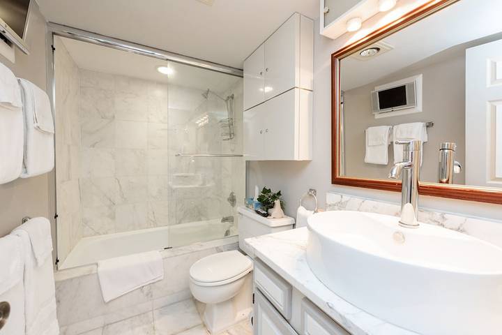 Loft for 4 people, with hot tub and sauna as well as balcony in Maryland