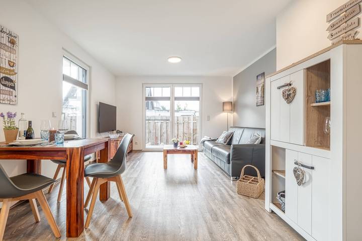 Ferienwohnung für 2 Personen, mit Garten und Terrasse in Zingst - 2