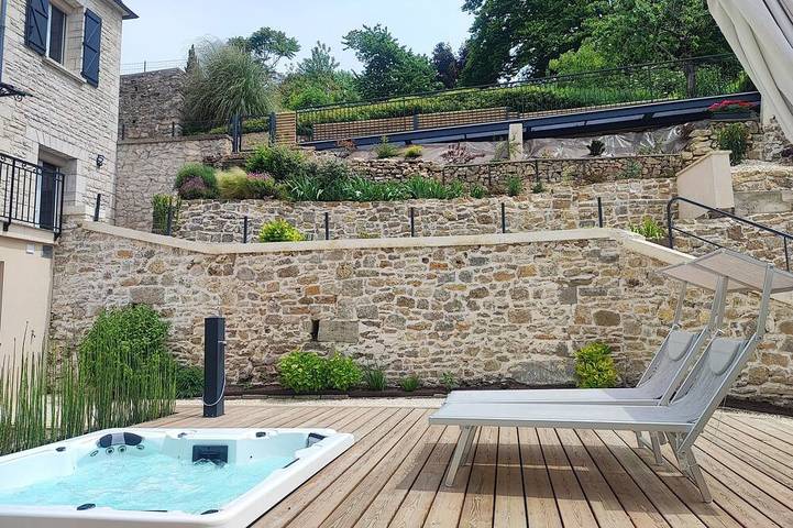 Holiday home for 6 people, with hot tub and terrace as well as garden - 1