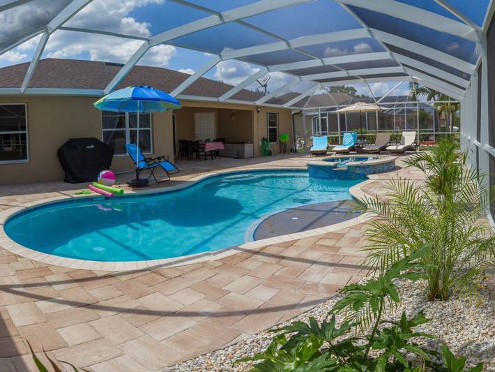 Casa de vacaciones para 5 personas, con terraza además de jardín y piscina - 1