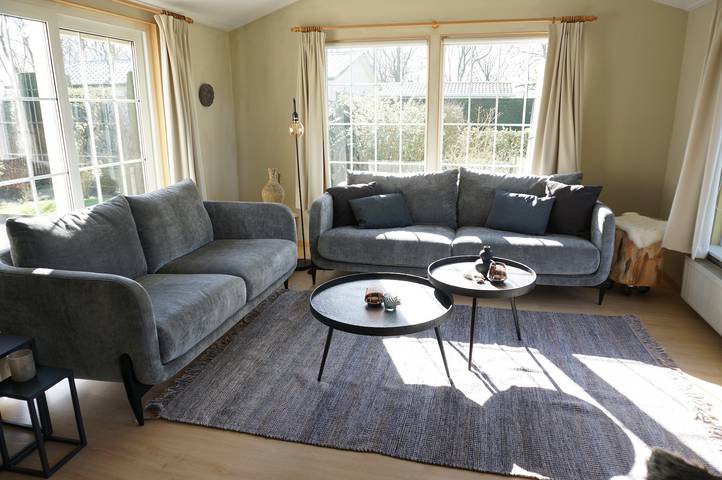 Strandhaus für 4 Personen, mit Terrasse und Balkon/Terrasse in Groede