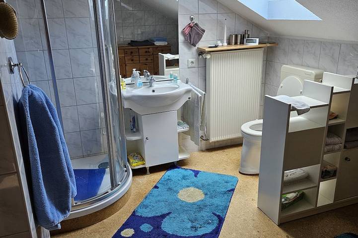 Ganze Wohnung, Gemütliche Dg-Ferienwohnung in Flossenbürg in Flossenbürg, Naturpark Nördlicher Oberpfälzer Wald