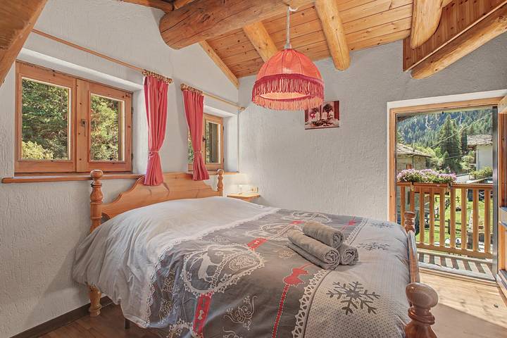 Chalet « Lo Pailler de Nonno » avec vue montagne, jardin partagé et Wi-Fi in Maisonnasse (Valsavarenche), Valsavarenche