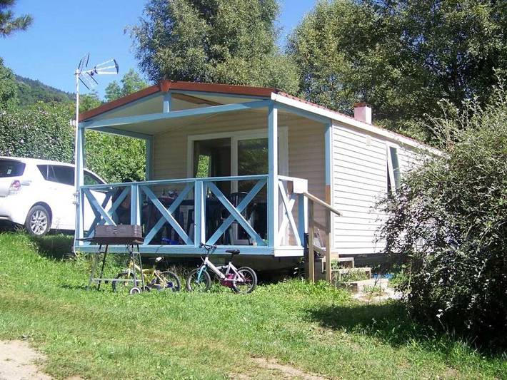 Camping für 6 Personen, mit Pool in Isère