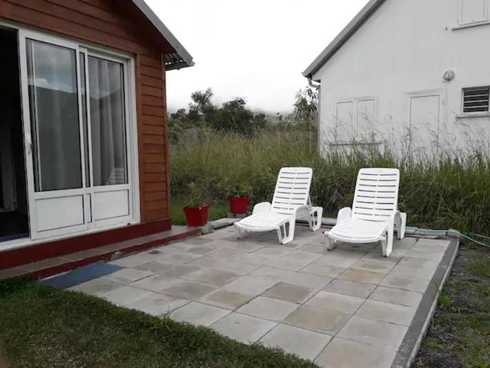 Location de vacances pour 4 personnes, avec vue et jardin à La Plaine-des-Palmistes - 2