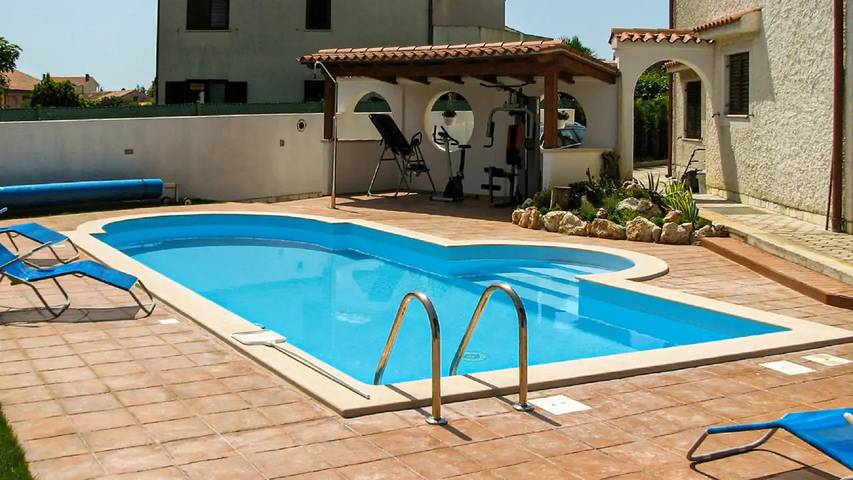Apartament wakacyjny dla 2 osób, z ogród i basen - 1