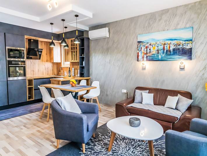 Ferienwohnung für 4 Personen, mit Garten in Poreč - 2